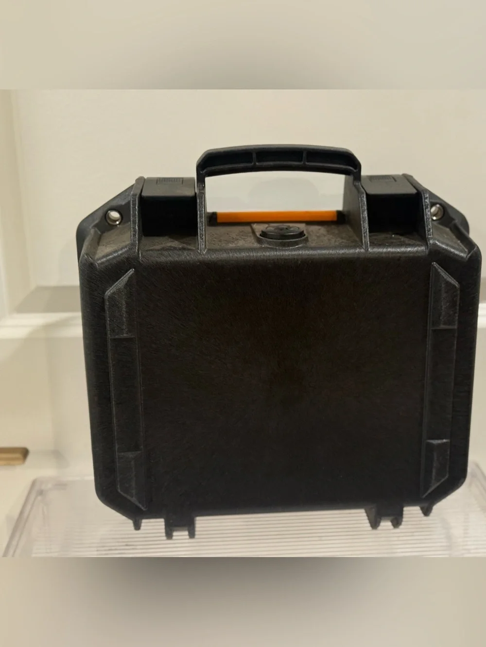 NEW Vault by Pelican Black Lockable Hard Case ~ Small Pistol V100